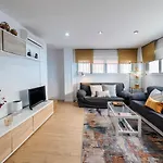 Dona Mª Urban Apartment